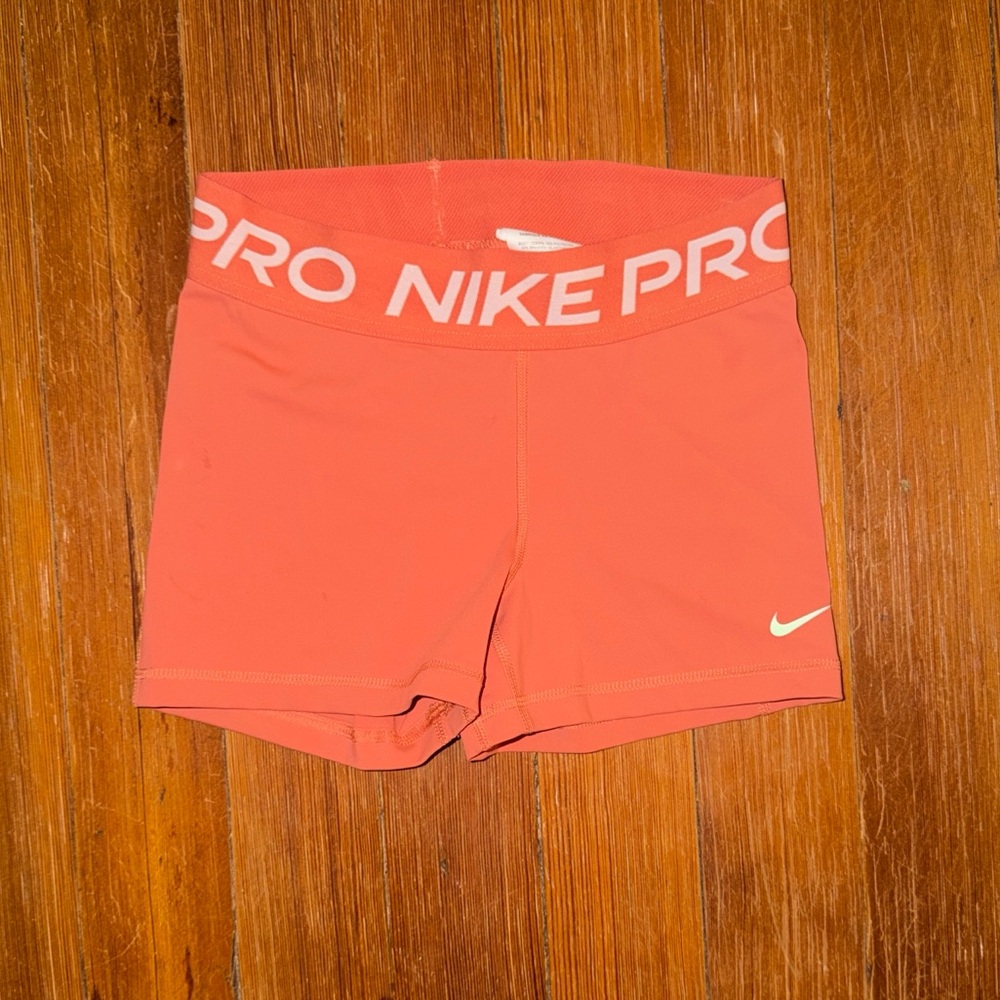 Nike Women's Pro Coral Athletic spandex